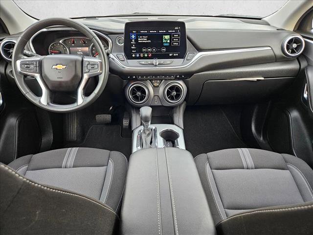 Used 2025 Chevrolet Blazer LT AWD/4WD image 16