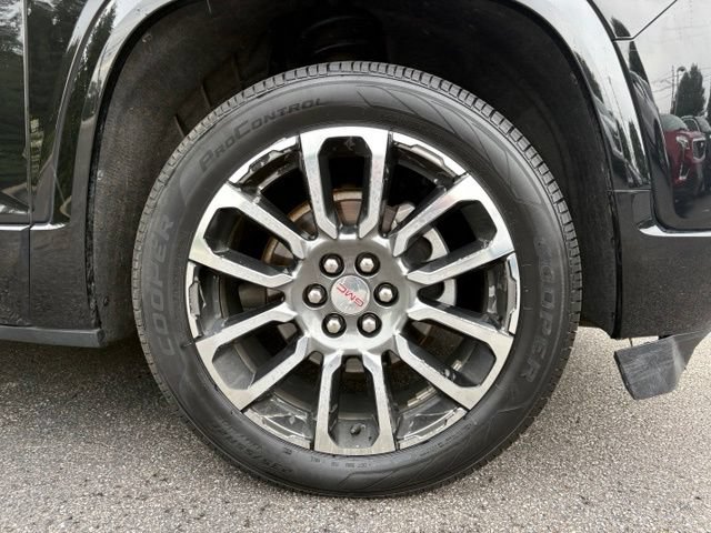 Used 2020 GMC Acadia Denali w/ Denali Ultimate Package AWD/4WD image 17