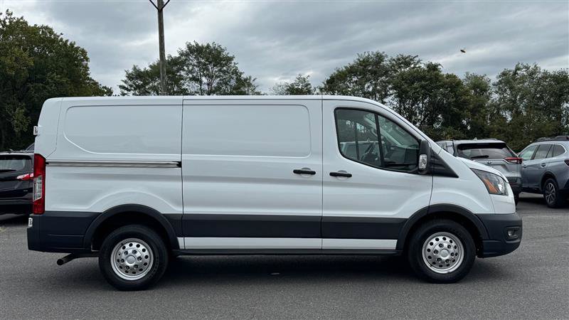 Used 2022 Ford Transit 150 Low Roof AWD image 4