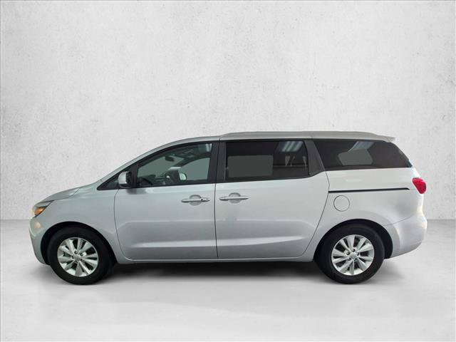 Used 2017 Kia Sedona LX w/ LX Essentials Premium Package FWD image 9