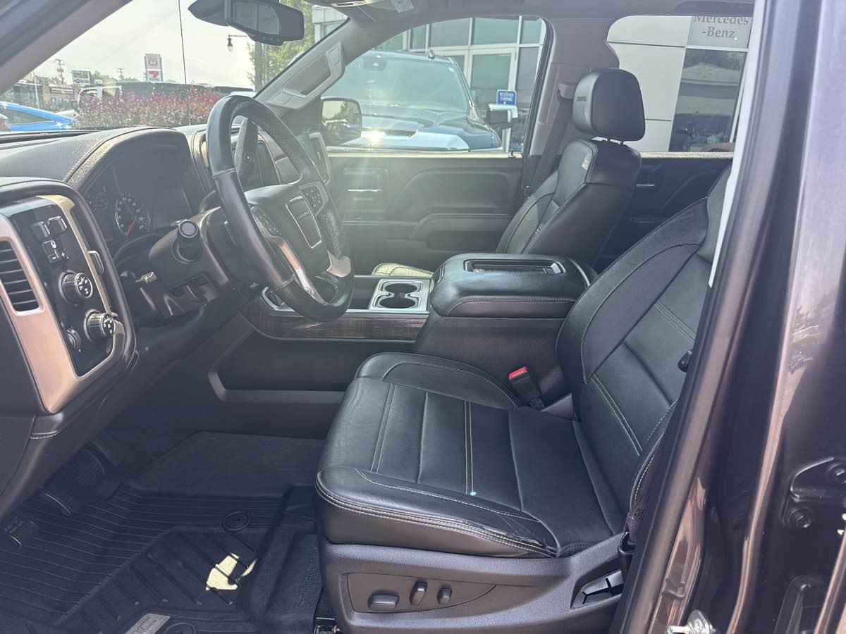 Used 2016 GMC Sierra 1500 Denali w/ Enhanced Driver Alert Package AWD/4WD image 12