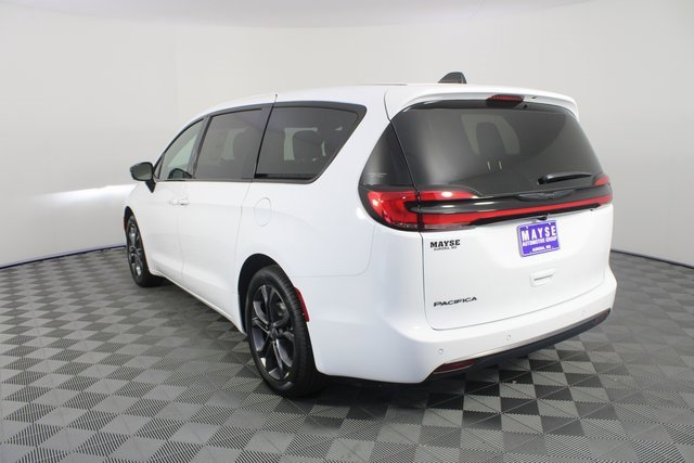 New 2026 Chrysler Pacifica Select image 25