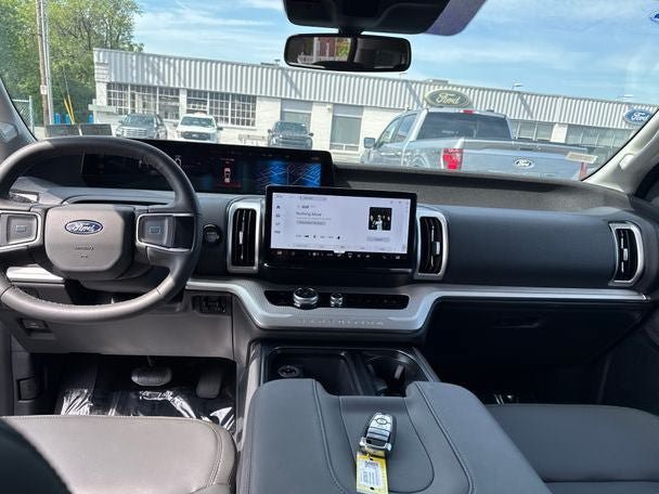 New 2026 Ford Expedition Active AWD/4WD image 16