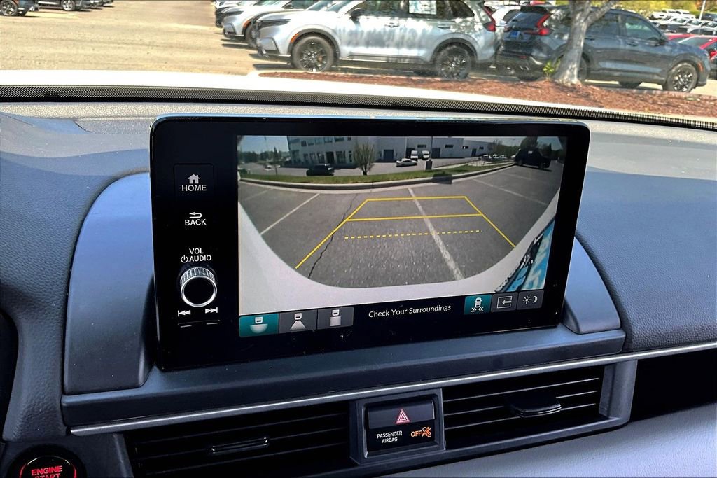 Used 2024 Honda Pilot EX-L image 13