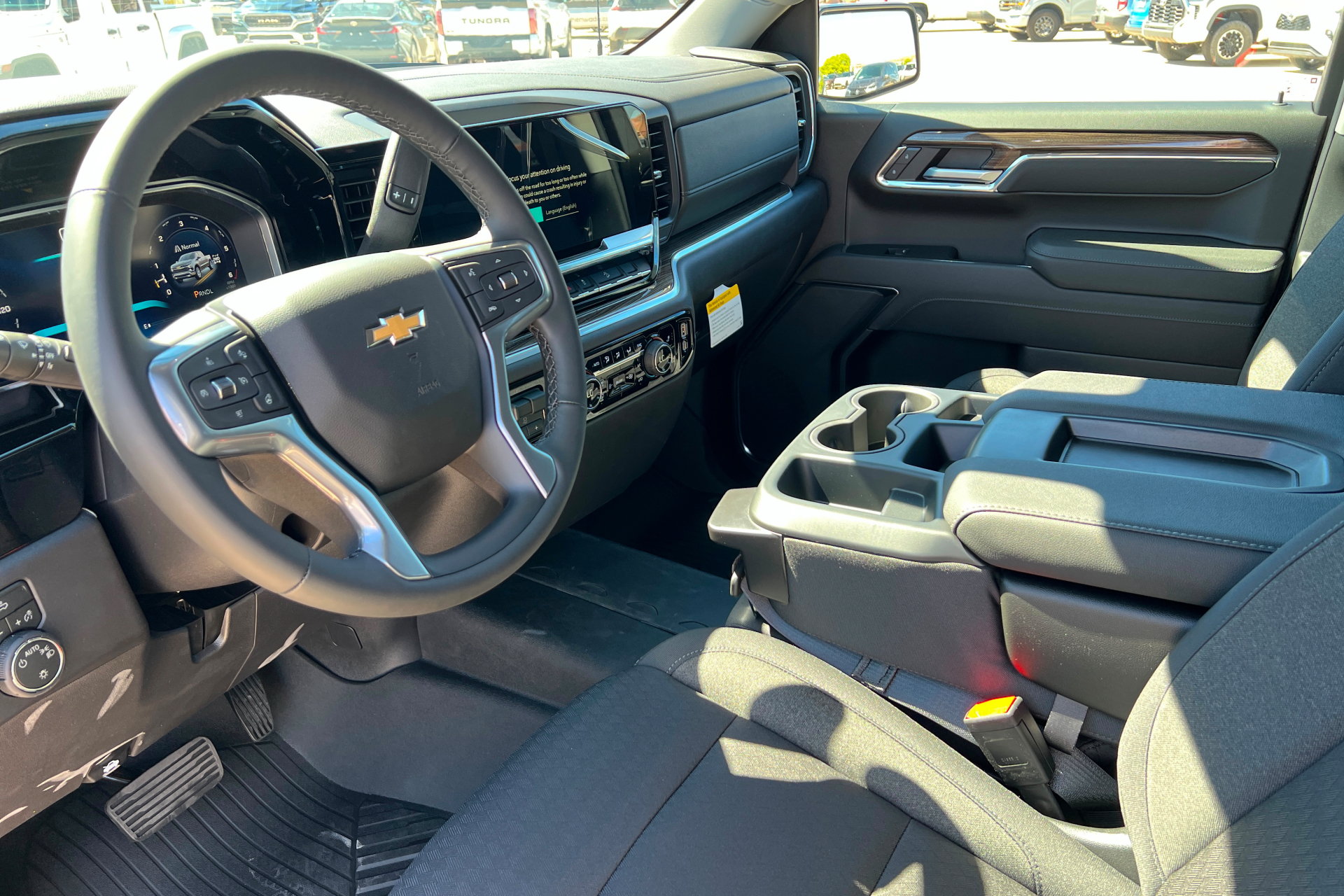New 2026 Chevrolet Silverado 1500 LT w/ Z71 Off-Road Package AWD/4WD image 16