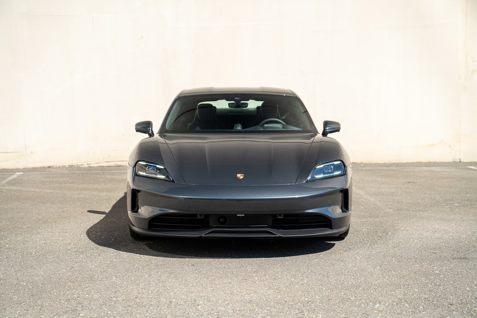 Used 2025 Porsche Taycan image 6