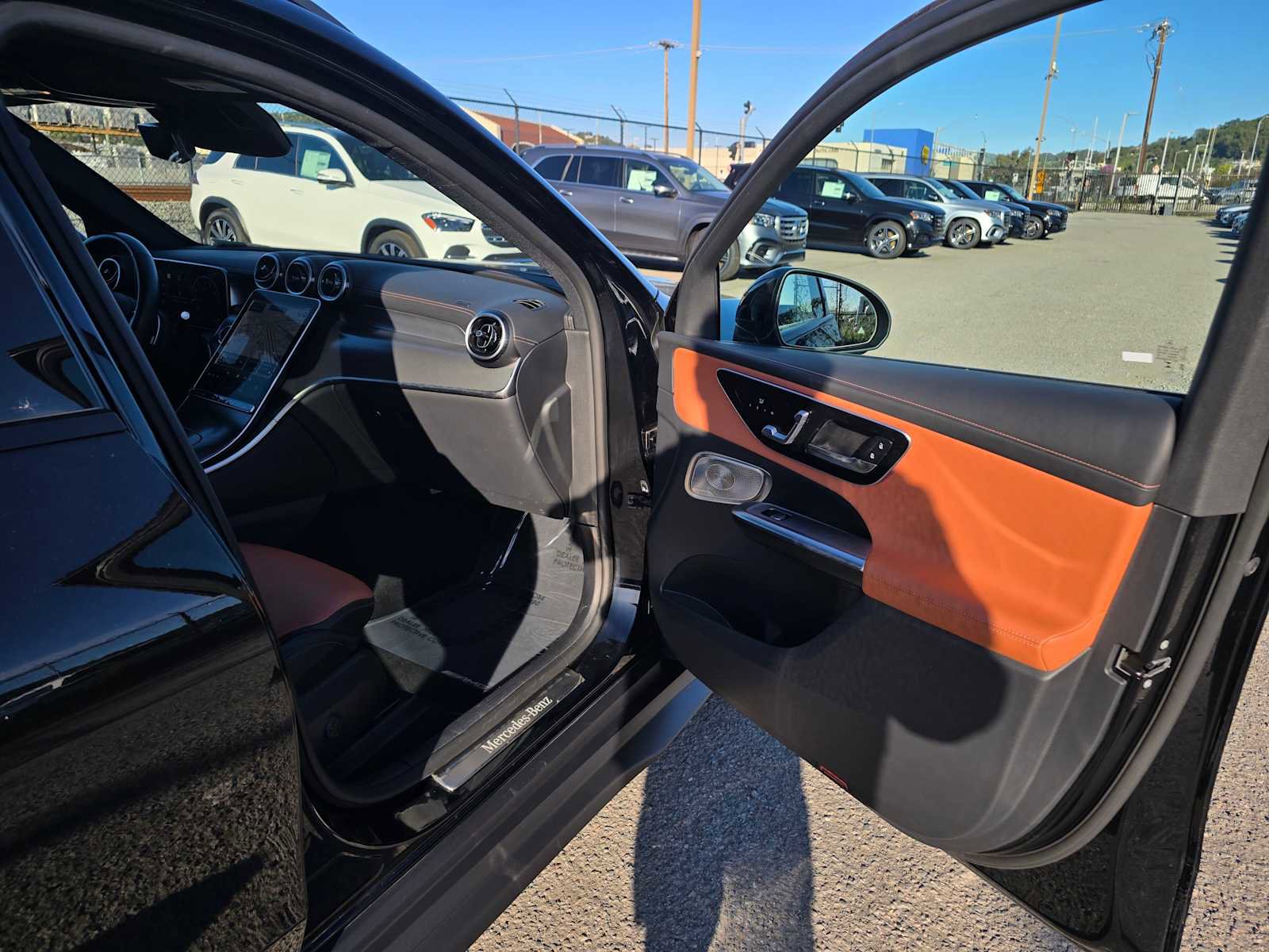 Used 2023 Mercedes-Benz GLC 300 4MATIC image 12