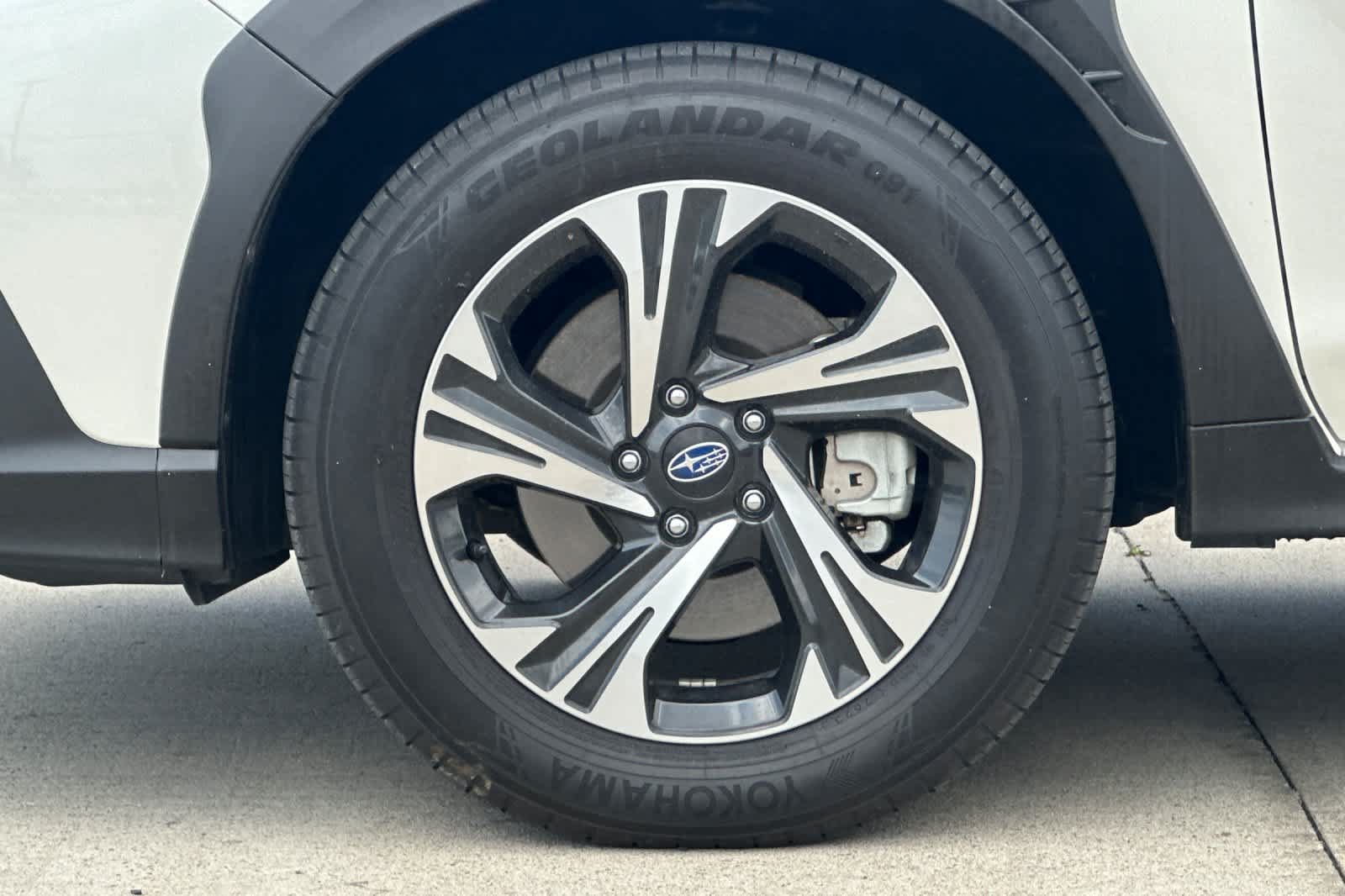 Certified 2025 Subaru Crosstrek 2.0i Premium AWD/4WD image 25