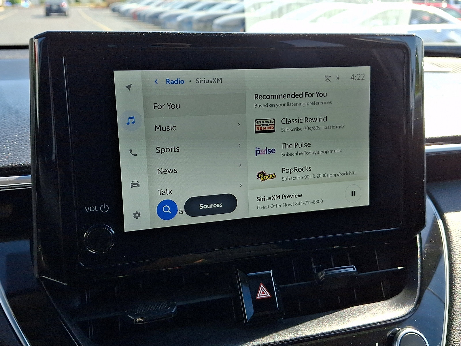 Used 2023 Toyota Corolla Cross LE w/ Moonroof Package image 17