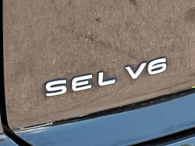 Used 2022 Volkswagen Atlas Cross Sport SEL R-Line image 35