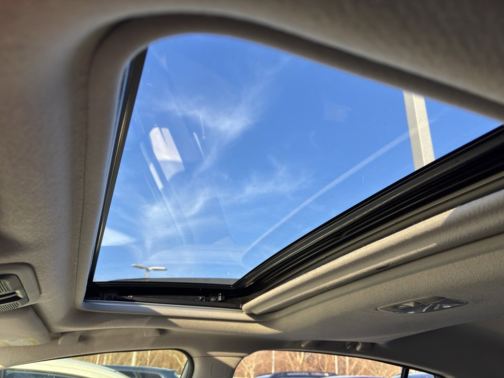 Used 2016 Subaru Crosstrek 2.0i Premium w/ Moonroof Package image 7