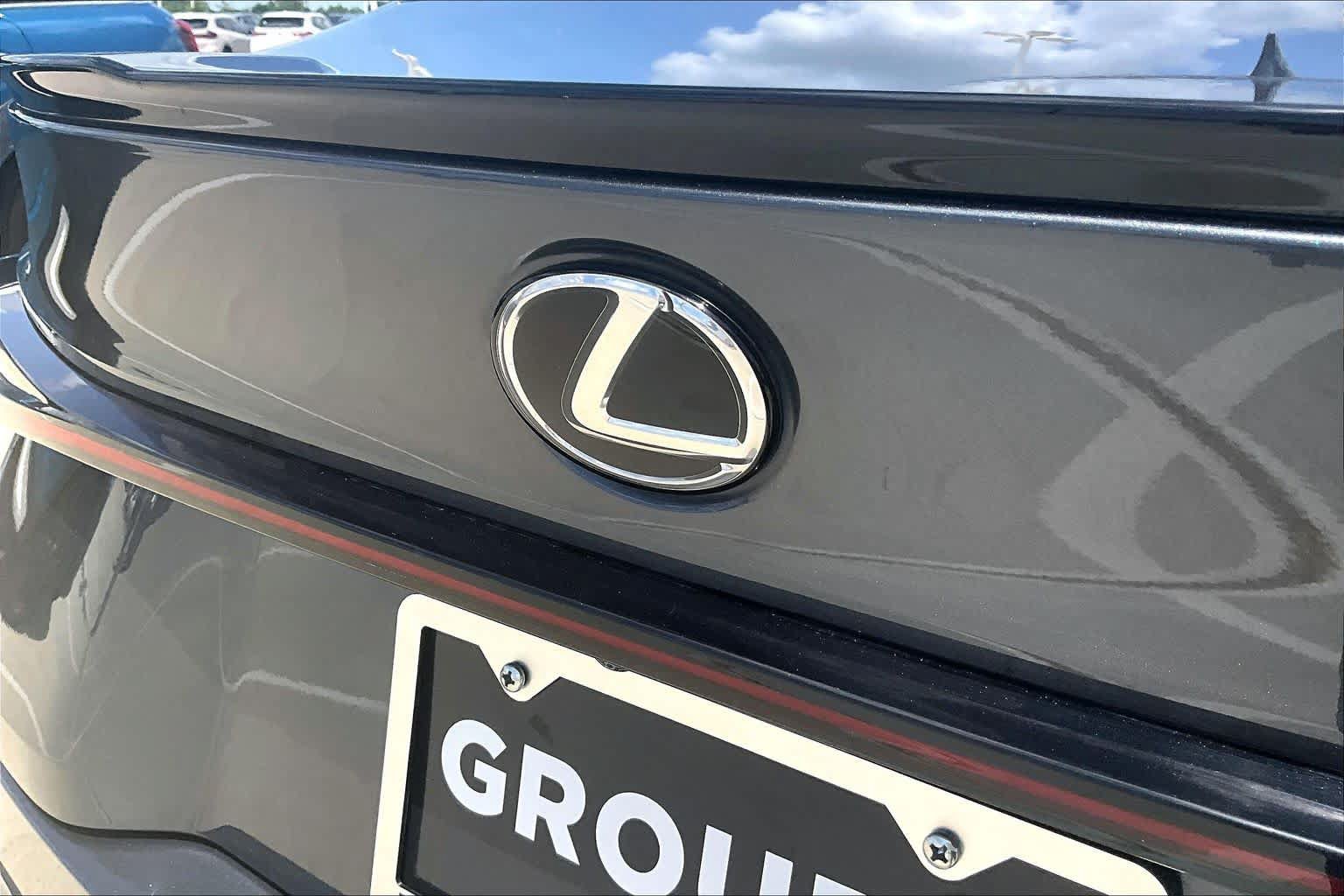 Used 2022 Lexus IS 350 F Sport w/ Navigation Package RWD image 29