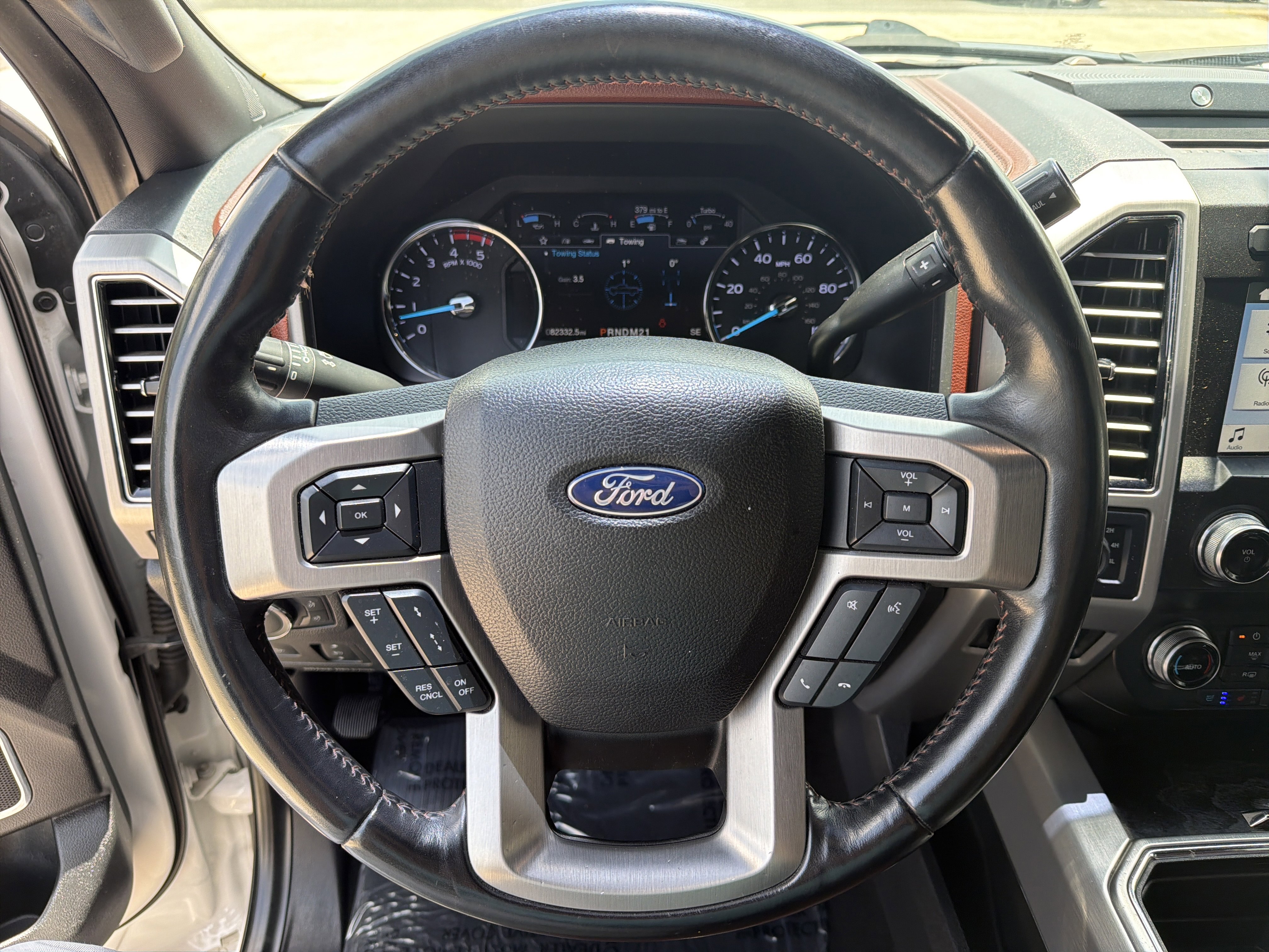Used 2019 Ford F450 Platinum w/ Platinum Ultimate Package AWD/4WD image 11