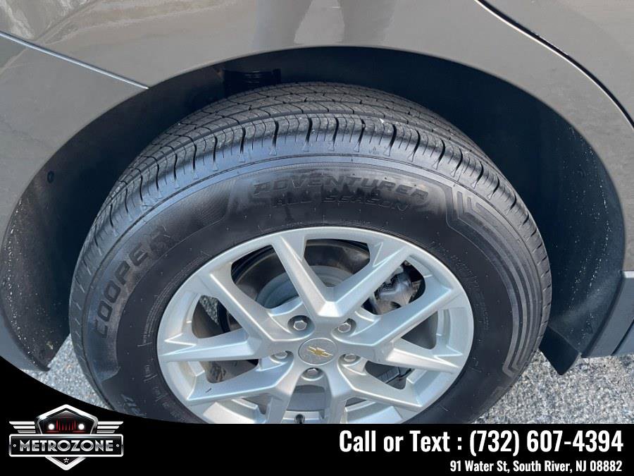 Used 2023 Chevrolet Equinox LT image 35