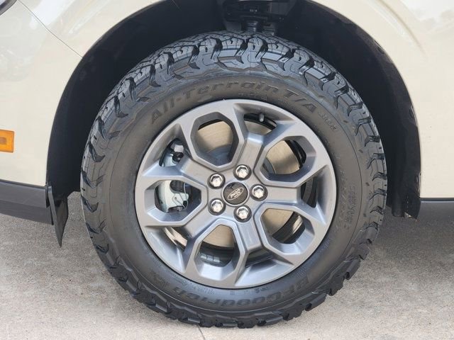 Used 2025 Ford Maverick XLT w/ Equipment Group 301A AWD/4WD image 18