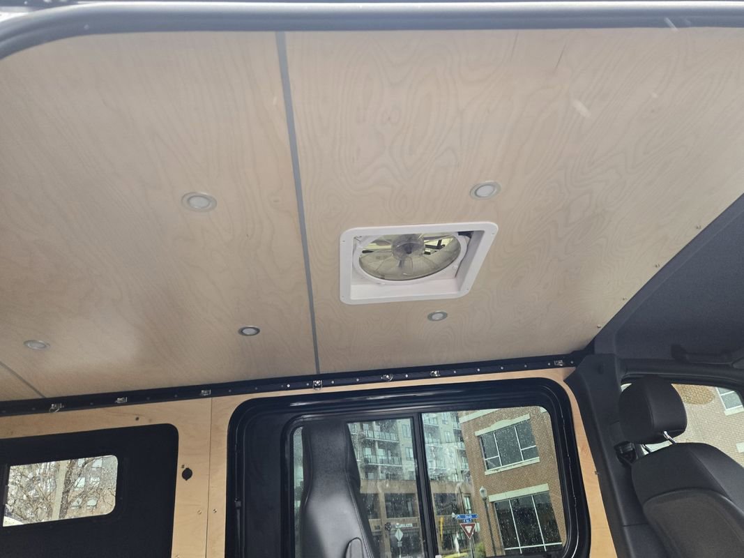 Used 2020 Mercedes-Benz Sprinter 2500 image 26