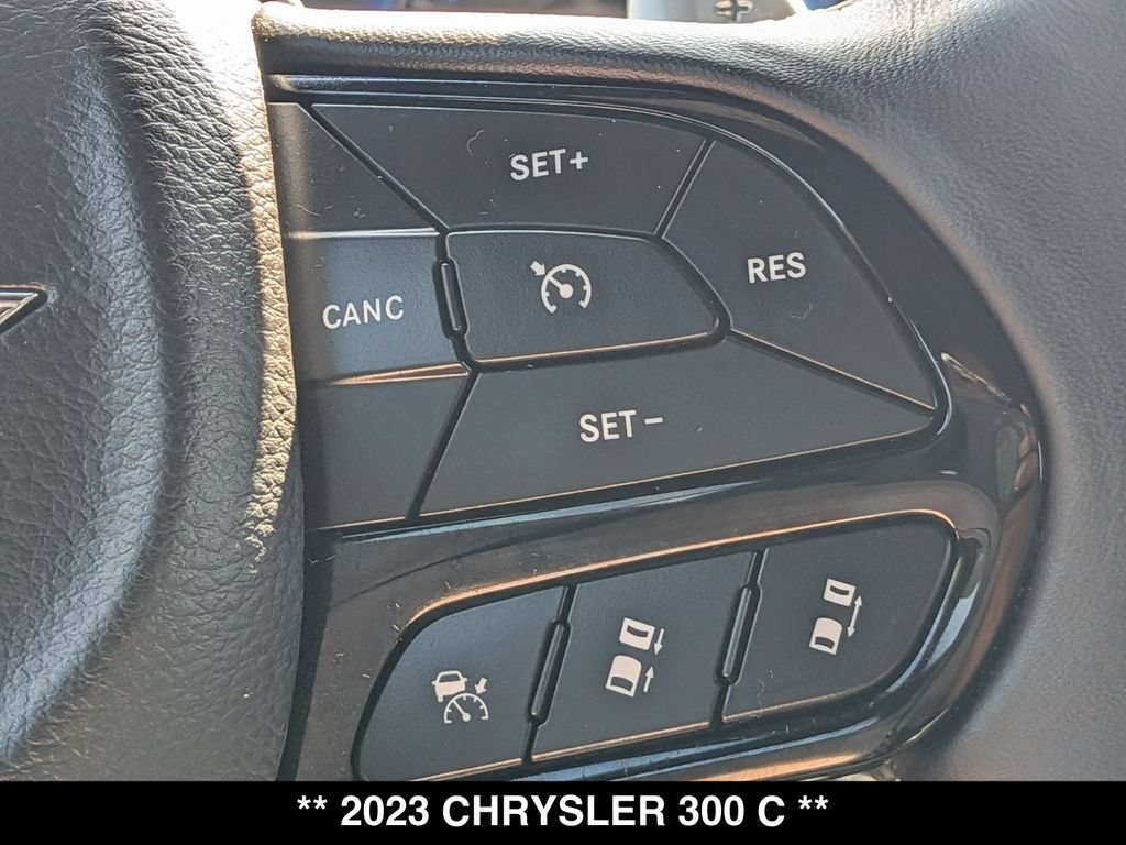 Used 2023 Chrysler 300 C RWD image 7