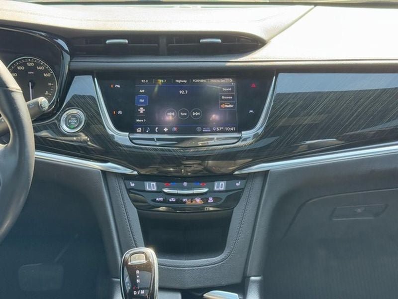 Used 2020 Cadillac XT6 Premium Luxury w/ LPO, Floor Liner Package AWD/4WD image 18