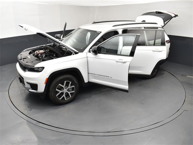 Used 2025 Jeep Grand Cherokee L Limited w/ Trailer Tow Package image 27