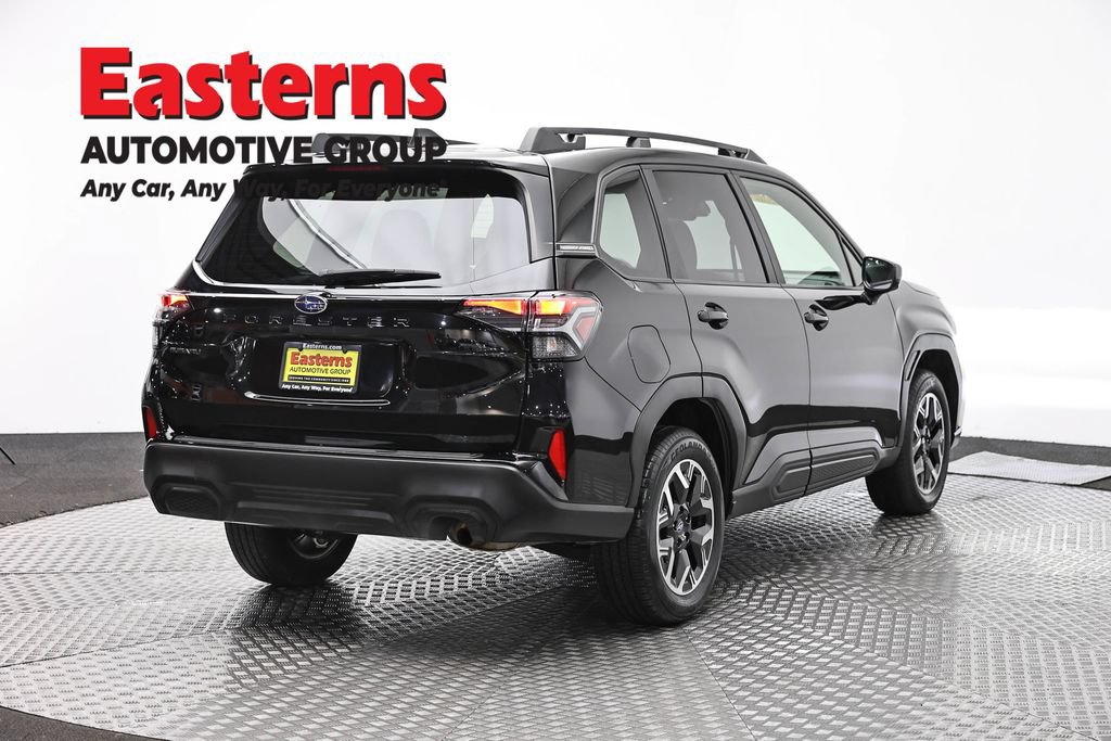 Used 2025 Subaru Forester Premium AWD/4WD image 9