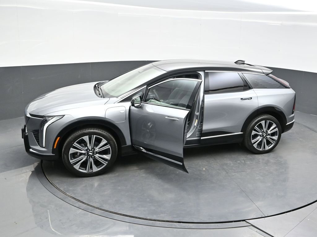 New 2026 Cadillac Optiq Luxury 2 AWD/4WD image 33
