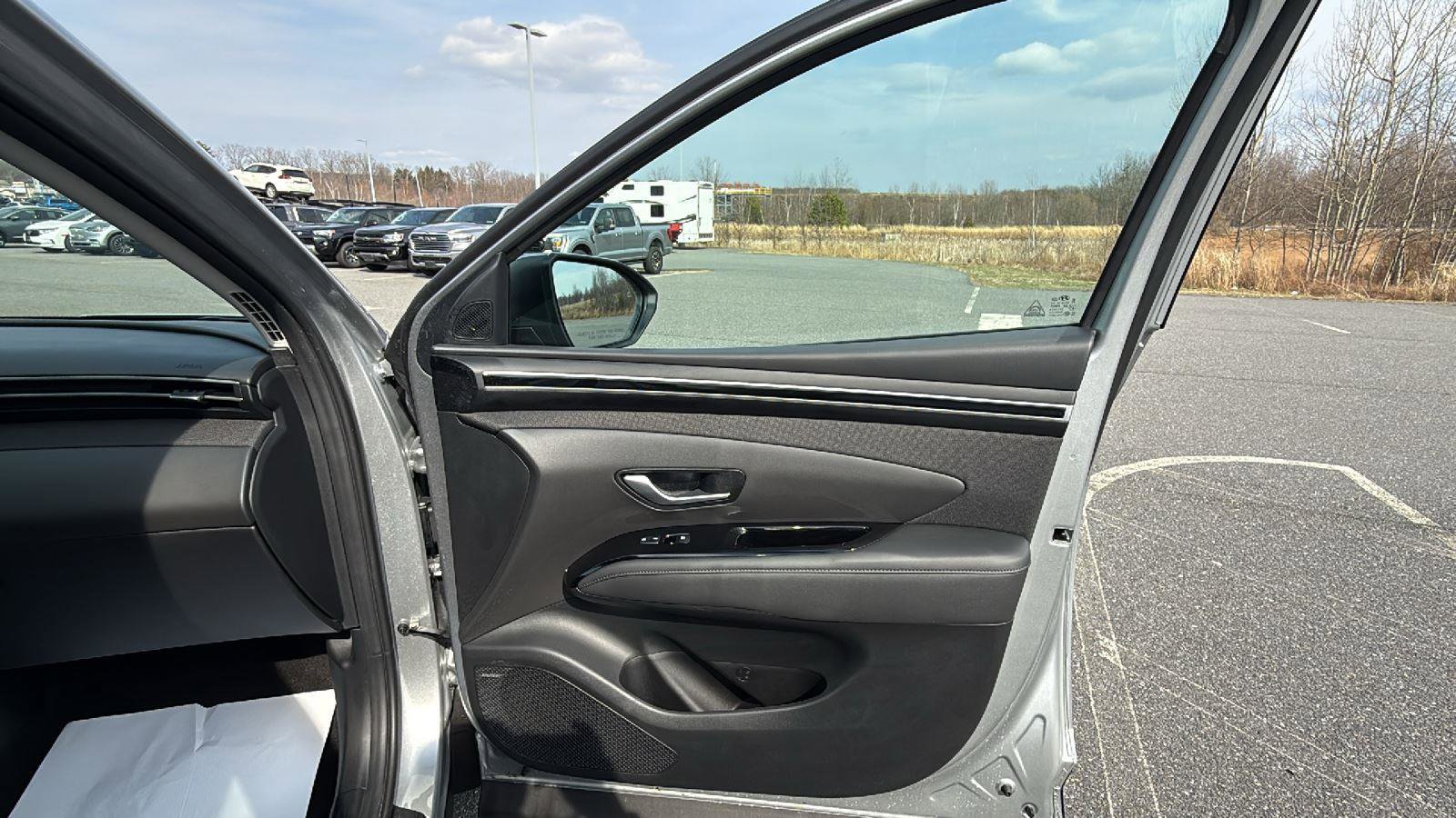 Used 2023 Hyundai Tucson Limited image 17