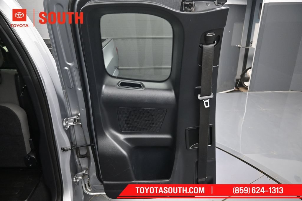 Used 2016 Toyota Tacoma SR5 AWD/4WD image 27