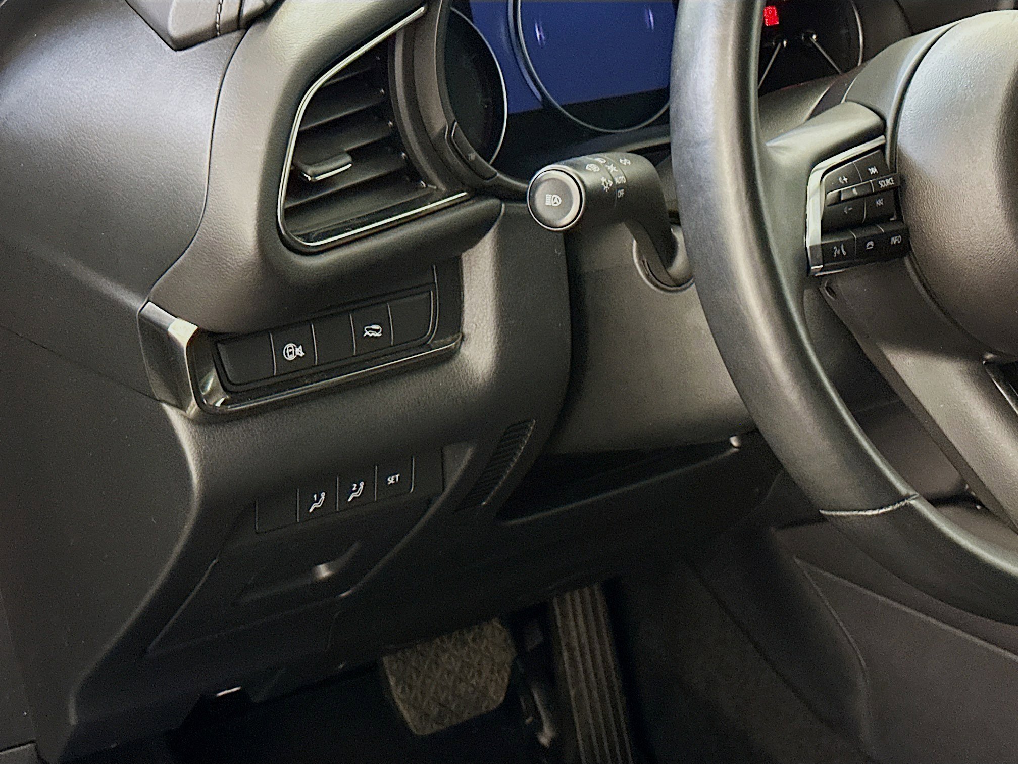 Used 2025 MAZDA CX-30 AWD 2.5 S w/ Preferred Package image 17