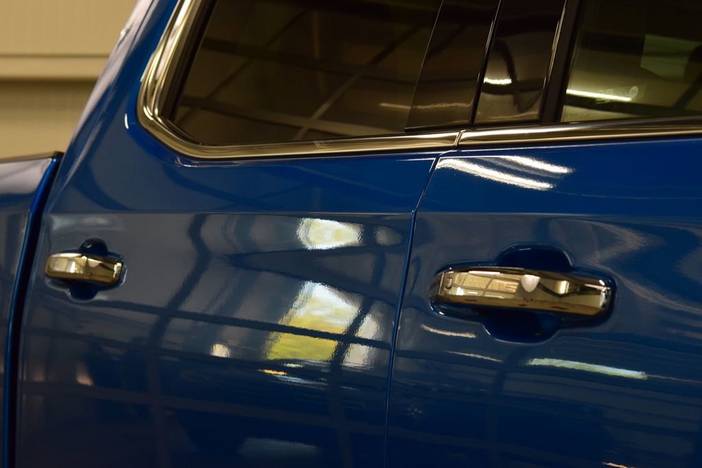 Used 2022 Chevrolet Silverado 1500 LTZ w/ Technology Package image 19