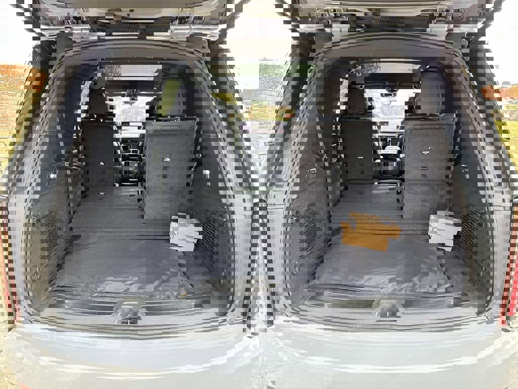 New 2026 Cadillac Escalade IQL Luxury image 12