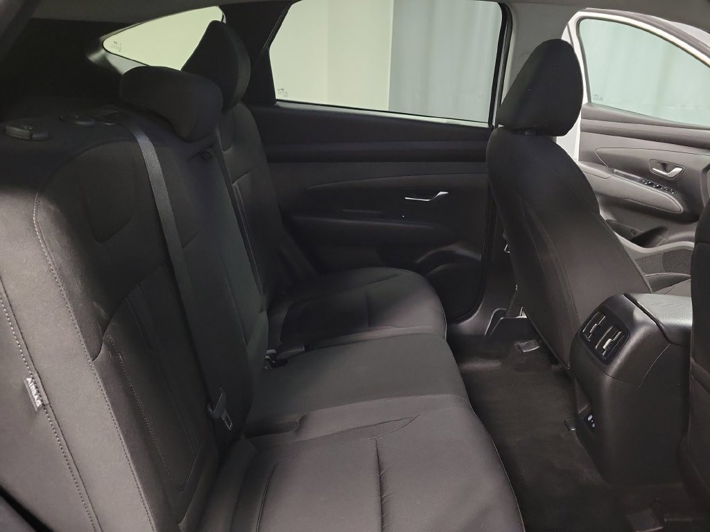 Used 2025 Hyundai Tucson SEL FWD image 31