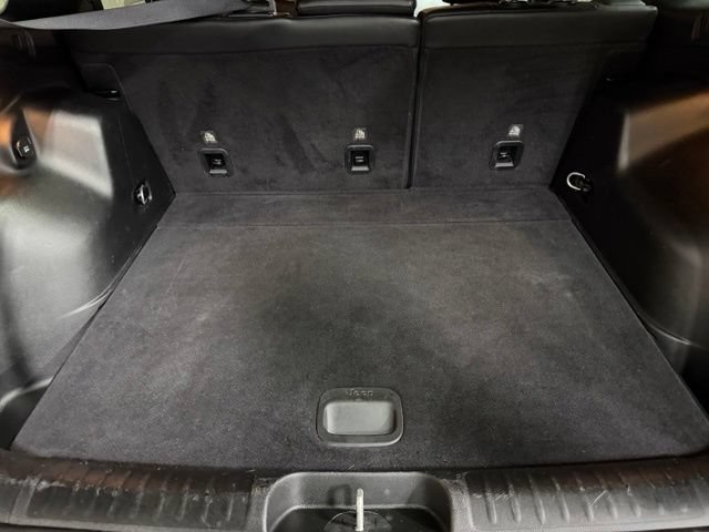 Used 2021 Jeep Cherokee Latitude Plus FWD image 21