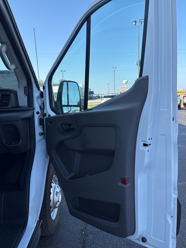 New 2025 Ford Transit 250 148 Medium Roof Extended AWD w/ Load Area Protection Package image 31