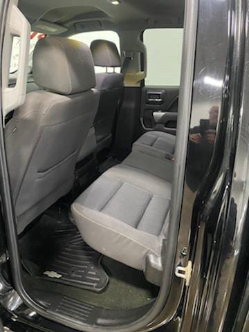 Used 2017 Chevrolet Silverado 1500 LT w/ Trailering Package image 3