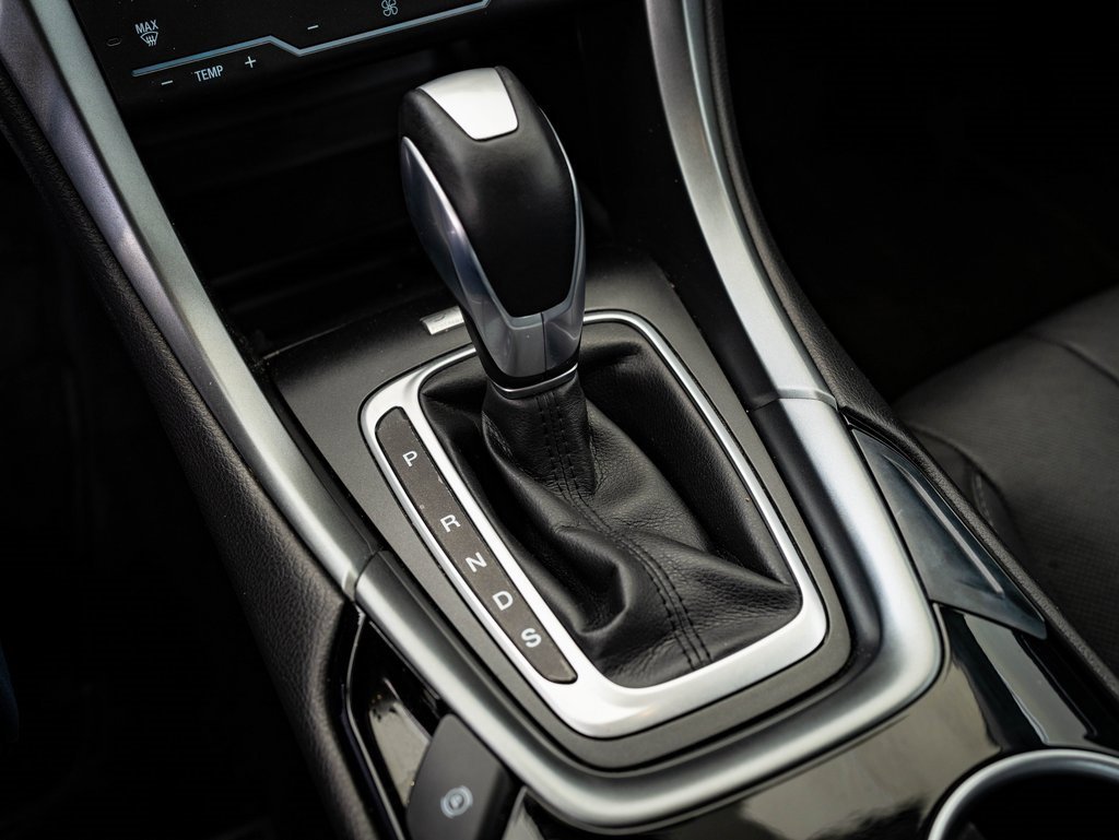 Used 2015 Ford Fusion Titanium image 32