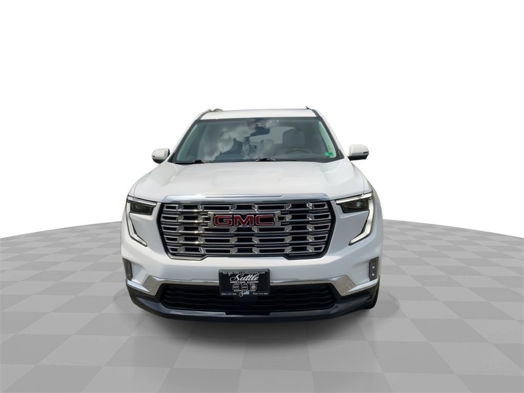 Used 2024 GMC Acadia Denali image 3