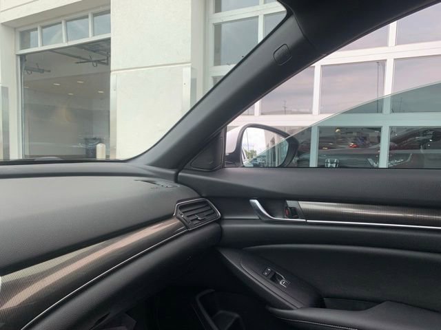 Used 2019 Honda Accord Sport image 14