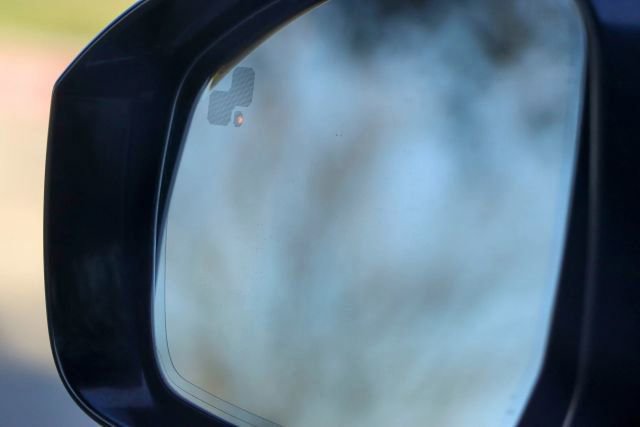 Used 2015 Land Rover Range Rover HSE image 22