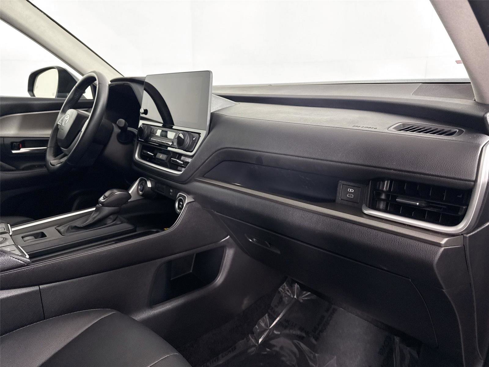 Certified 2025 Toyota Grand Highlander FWD image 43