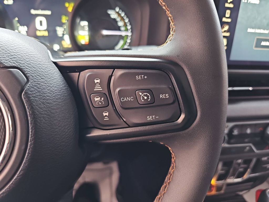 Used 2024 Jeep Wrangler Unlimited image 24