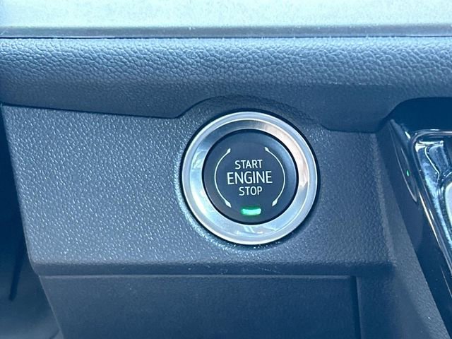 Certified 2024 Chevrolet Traverse LT FWD image 34