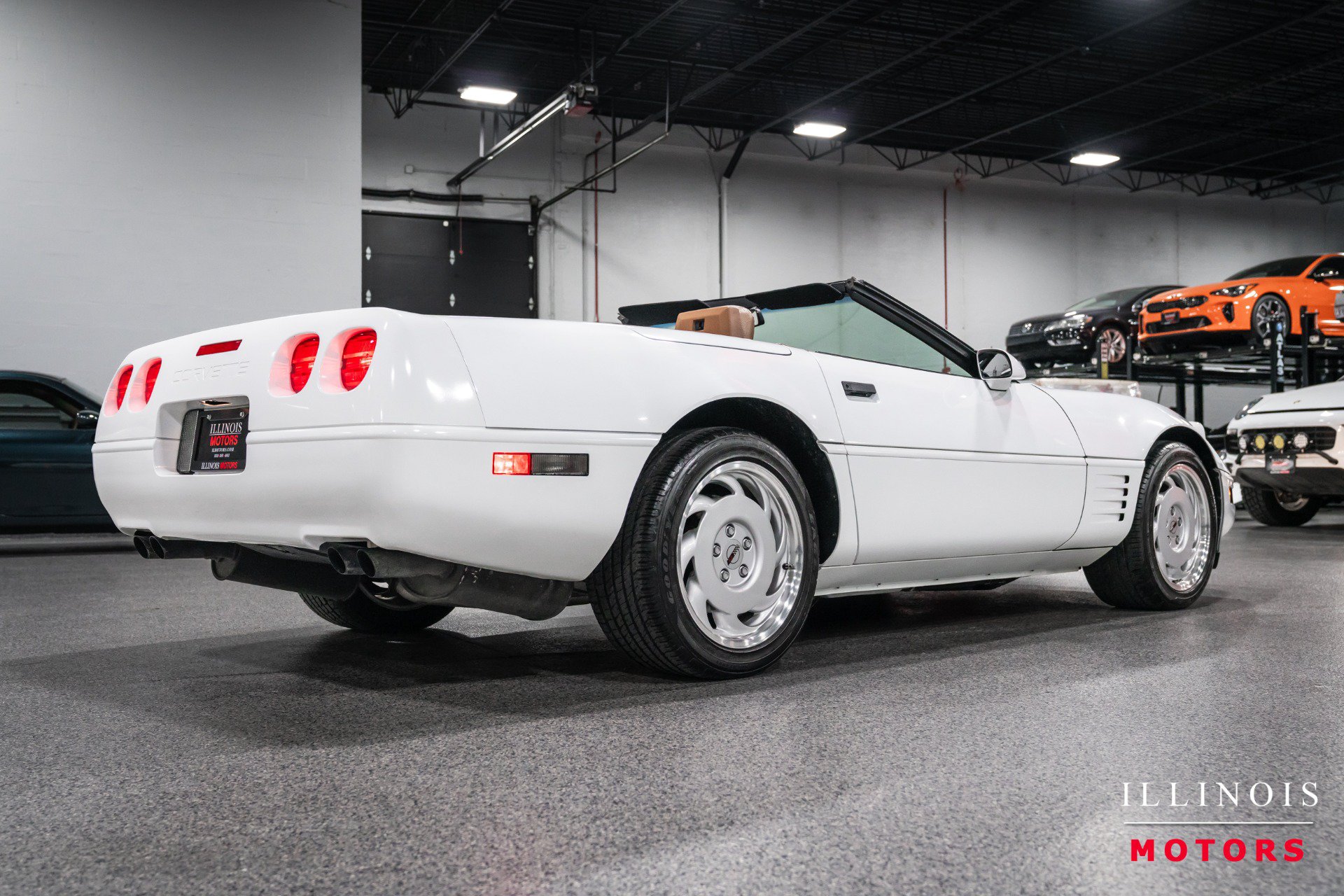 Used 1991 Chevrolet Corvette Convertible RWD image 5