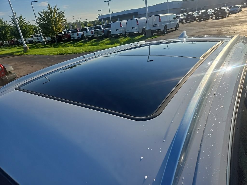 Certified 2019 Buick Envision Essence FWD image 8