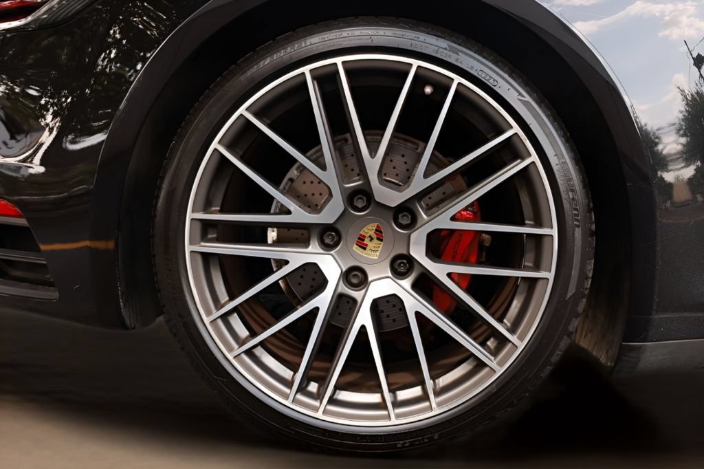 Used 2021 Porsche 911 Carrera RWD image 54
