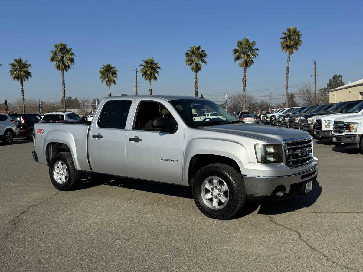 Used 2013 GMC Sierra 1500 SLE w/ Power Tech Package image 15