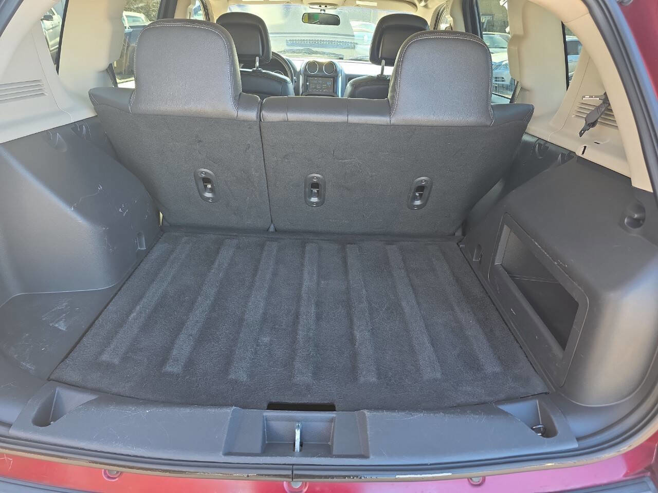 Used 2014 Jeep Compass Latitude FWD image 18