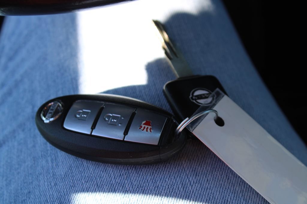 Used 2018 Nissan Titan PRO-4X image 11