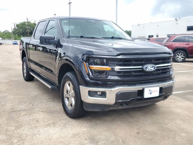 Used 2025 Ford F150 XLT w/ Equipment Group 301A Standard AWD/4WD image 2