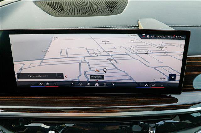 Used 2025 BMW X7 M60i image 17