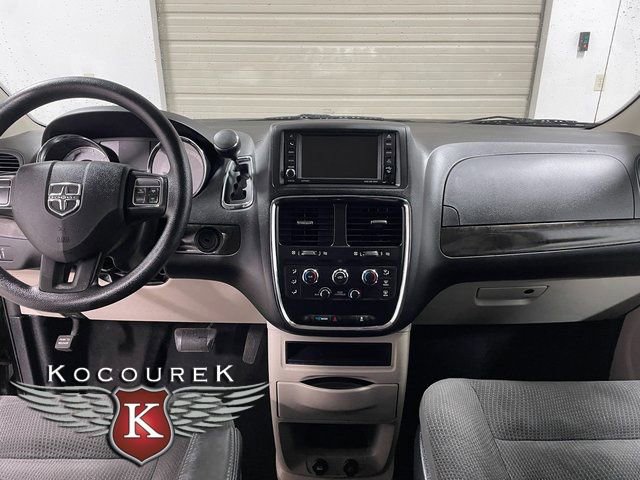 Used 2020 Dodge Grand Caravan SE FWD image 13